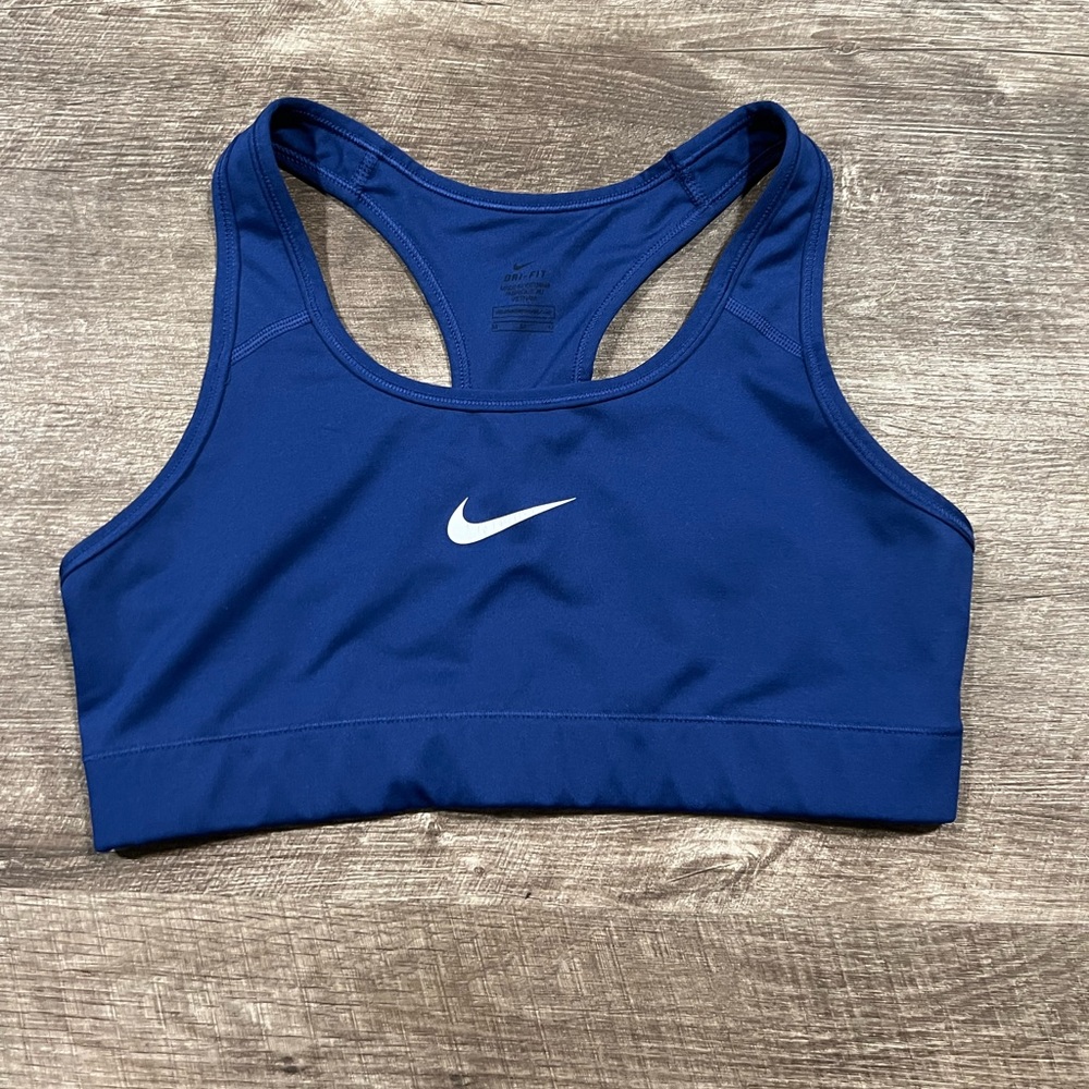 Nike swoosh impact non-padded sports bra